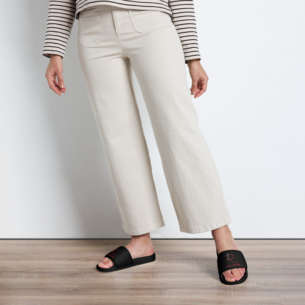 Andre Republic Women's slides